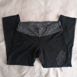 Nike Dri-Fit Running Black Printed Capris Run Crop Leggings